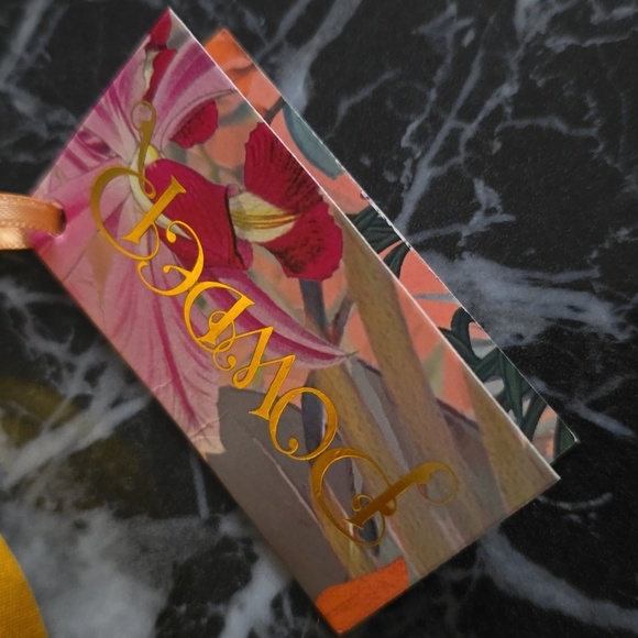 ❤️BUY 2 GET 1 FREE  Vibrant Yellow Floral Cosmetic Bag with Zipper - Picture 6 of 12